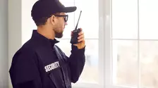 Monitorizare video și intervenție rapidă: de ce siguranța nu se oprește la ora închiderii