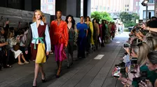 Diane von Furstenberg s-a întors. Și nu încearcă să fie discretă