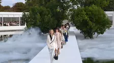 Jonathan Anderson la Dior: tot ce trebuie să știi despre colecția Spring/Summer 2027