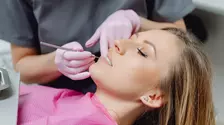 De la alinierea dinților la estetica zâmbetului: recomandările Dr. Alexandra Mircea