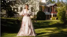 Evenimentele de toamnă: cum alegi rochia elegantă pe care să o porți cu drag