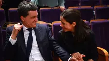 Nicușor Dan și Mirabela Grădinaru, apariție elegantă la nunta ministrului Alexandru Nazare cu Maria Mihali