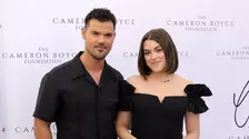 Taylor Lautner și soția lui au devenit părinți. Ce nume au ales pentru fetița lor