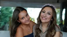 Andra, mândră că fiica ei joacă într-un serial. Artista o însoțește pe Eva la filmări: "Facem un efort uriaș"