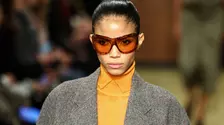 Culoarea, în doze mici: trucuri de styling de pe podiumurile FW26