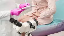 Rezultat Papanicolau modificat: de ce medicul recomandă colposcopia?
