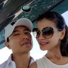 Monica-Gabor-promisiune-mr-pink-10