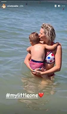 Ce destinație de vacanță și-a ales Mirela Vaida. Vedeta de la Acces direct se bucură de soare și peisaje inedite (3)