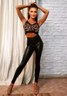 Elena-Marin-Survivor-827×1024-1