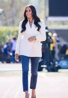 Meghan-Markle-sapte-tinute