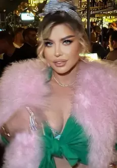 loredana-groza-zi-de-nastere-2-879×1024-1