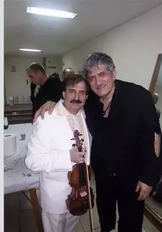 1471770_1520922878160960_2798983078127081443_n-copy-copy-copy