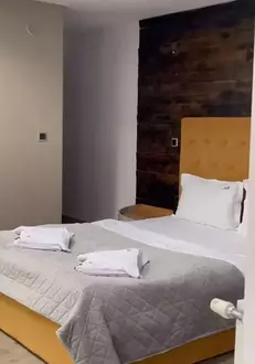 casa liviu varciu3