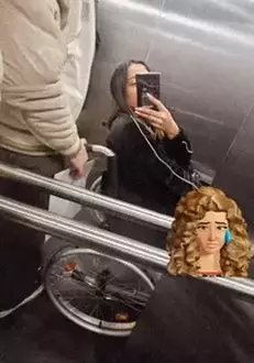 bella santiago si sotul ei in lift