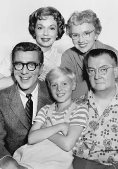 jay-north-herbert-anderson-gloria-henry-sylvia-field-joseph-kearns-scaled