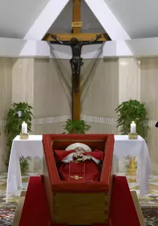 papa-francisc-sicriu
