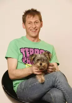 285665_108878842631986_1556411786_n