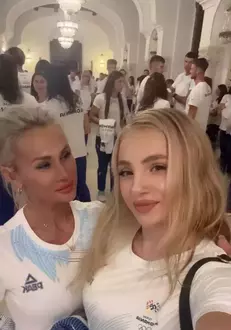 camelia-si-sabrina-voinea