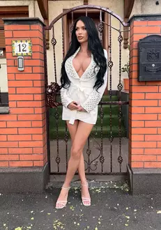 Daniela Crudu8