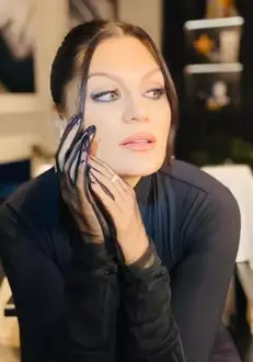 jessie-j-a-facut-avort-spontan-5