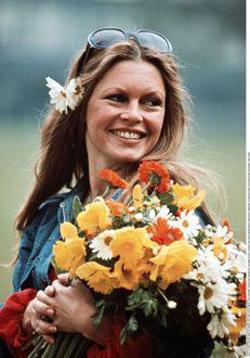 Tinerețea zbuciumată a lui Brigitte Bardot, sex-simbolul anilor ’50. Actrița de 86 de ani a iubit peste 100 de bărbați, dar și femei