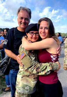 Elena Cârstea și-a revăzut fiica, soldat în armata americană, după un an: "Aproape că am murit!"