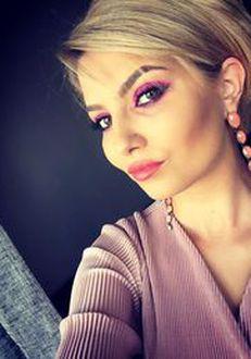 Cine este Cătălina Stănescu de la Mireasa. Cum arăta înainte de a se înscrie la emisiune