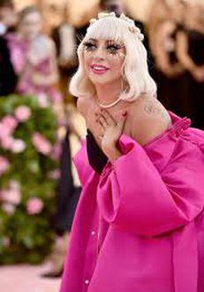 Lady Gaga a fost la un pas de sinucidere! Vedeta face declarații uimitoare: „De ce ar trebui să rămân în jur?”