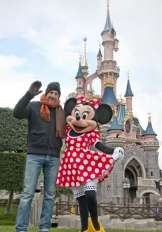 Kevin Costner pozeaza impreuna cu Minnie