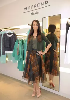 Anca Serea (tinuta Max Mara Weekend)