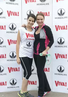 Adina Buzatu si fiica ei