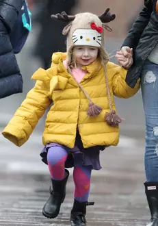 Sarah Jessica Parker alaturi de gemenele Tabitha si Loretta