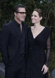 Brad Pitt si Angelina Jolie