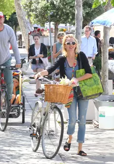 Naomin Watts si familia