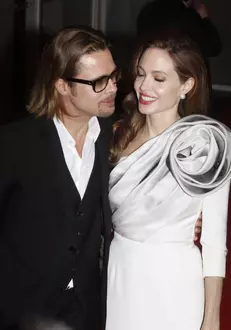 Brad Pitt si Angelina Jolie