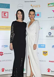 Amalia Nastase si Andreea Raicu