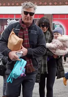 Alec Baldwin cu Hilaria si Carmen la Sundance Film Festival