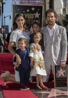Matthew McConaughey, Camila Alves, Levi, Vida si Livingston