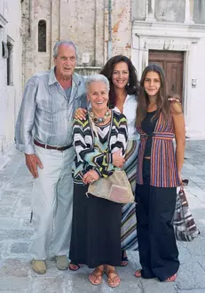 Ottavio Missoni, soția lui, Rosita, fiica Angela și nepoata Margherita