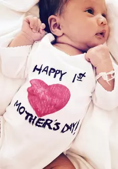 Luna, fiica lui John Legend si a lui Chrissy Teigen