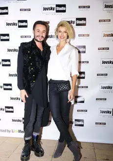 adrian-perjovschi-si-alina-chivulescu