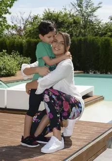 Adina Halas si fiul ei, Seghei