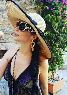 Andreea Marin -Am gasit inghetata cu lapte, cu aroma si gustul copilariei mele. Intoarcere in timp. #childagain #simplethings #beautifulmoments