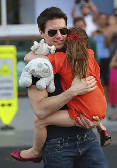 Tom Cruise și Suri pe vremea când actorul nu uitase că are o fiică…