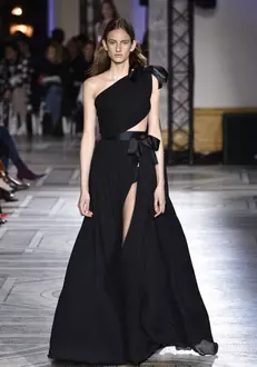 Défilé de mode Giambattista Valli Haute-Couture printemps-été 2018 à Paris