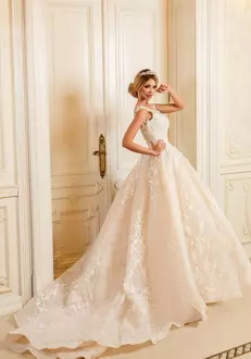 Bianca Drăgușanu în rochie de mireasă