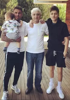 Adrian Mutu, tatăl lui, Mario și Tiago
