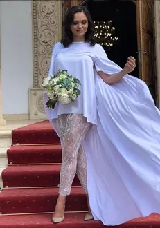 Outfitul creat de Paula Milea pentru Cristina Șișcanu.