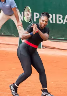 Costumul care a creat controverse la Roland Garros.