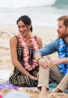 Prinţul Harry şi Meghan Markle, pe plaja